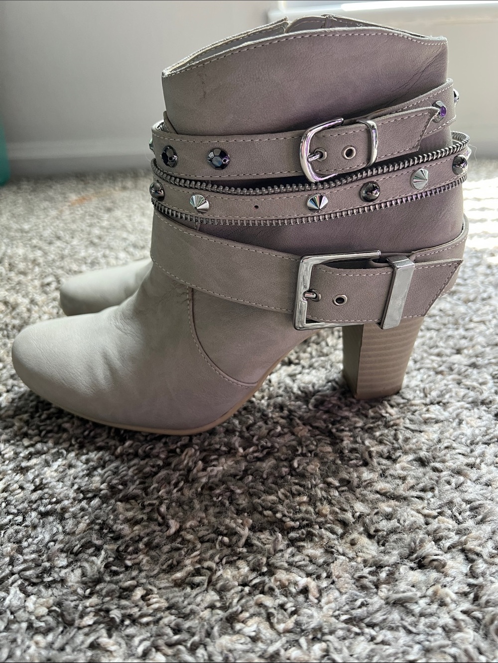 JLo Studded Buckle Ankle Booties in Light Gray - Picture 7 of 9